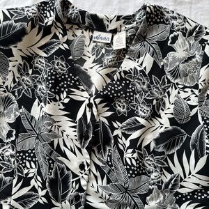 Vintage Anna‎ Women's L Floral Blouse Black/White Button Down Fitted Hawaiian